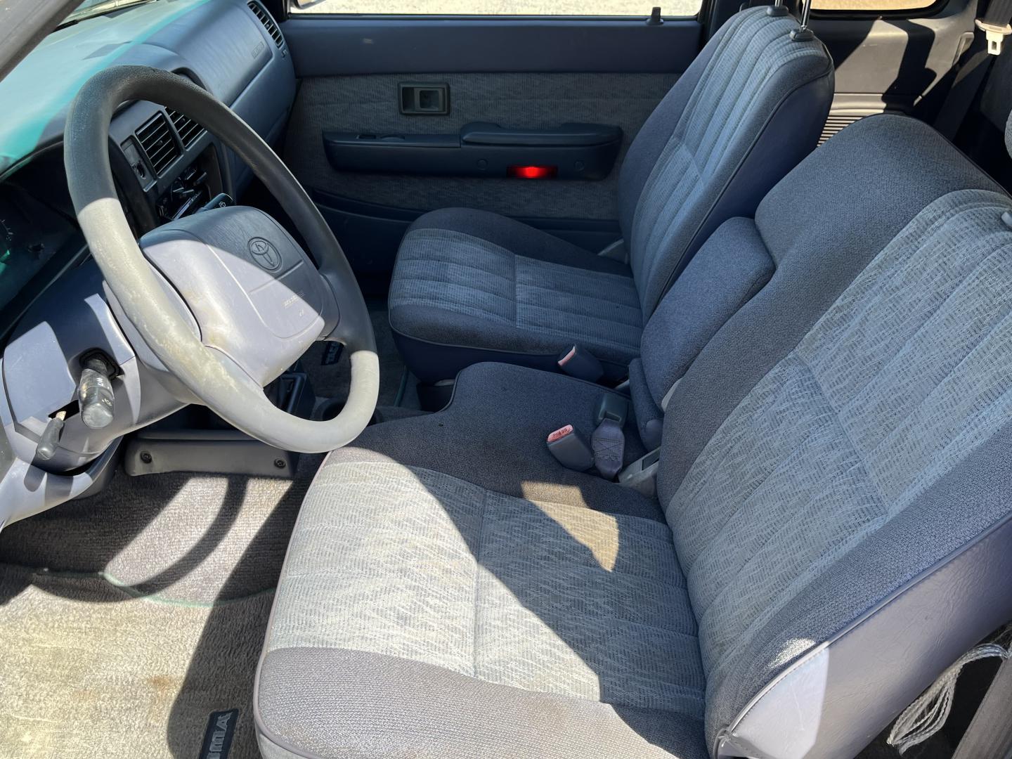 ./imagenes/INVOICE/2019/15908/PICK UP TOYOTA TACOMA (8).JPG